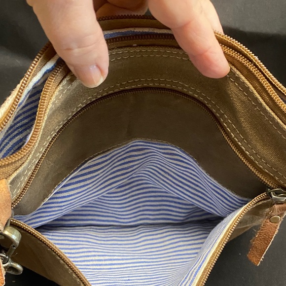 OLAY Multicolor Patterned Crossbody Bag - Picture 6 of 8